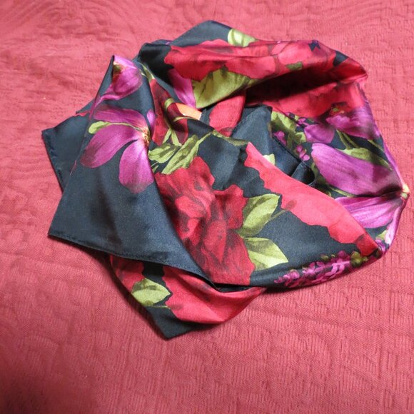 Oscar De La Renta100% Silk scarf floral - Picture 7 of 10